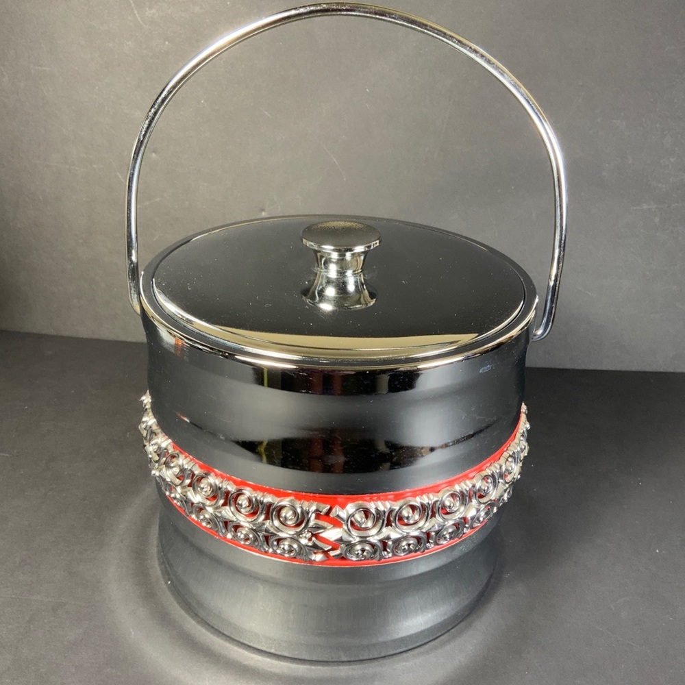 *Vintage Silver Tone Ice Bucket